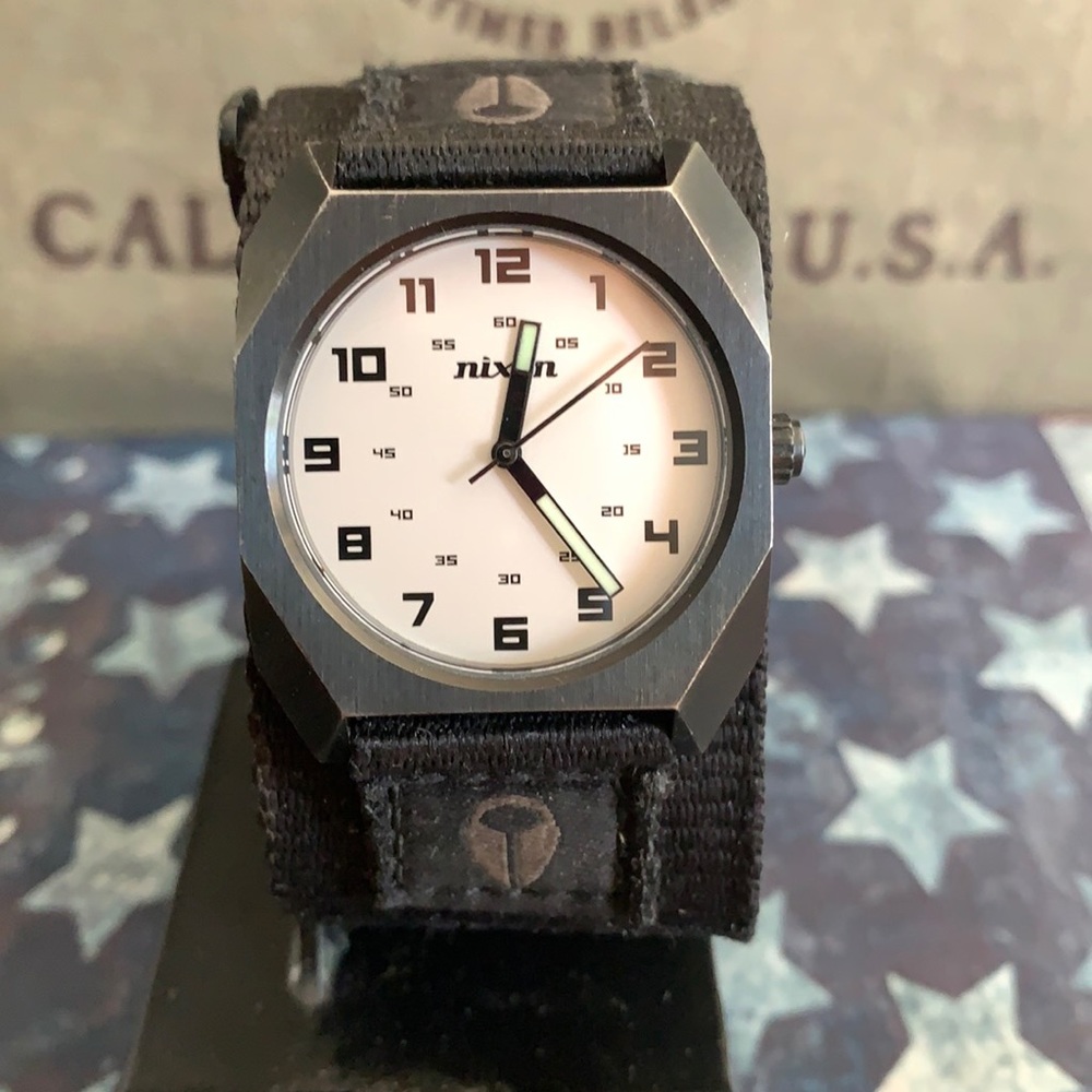 NIXON the scout